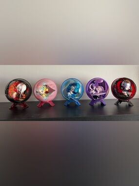 Skull Panda figures
